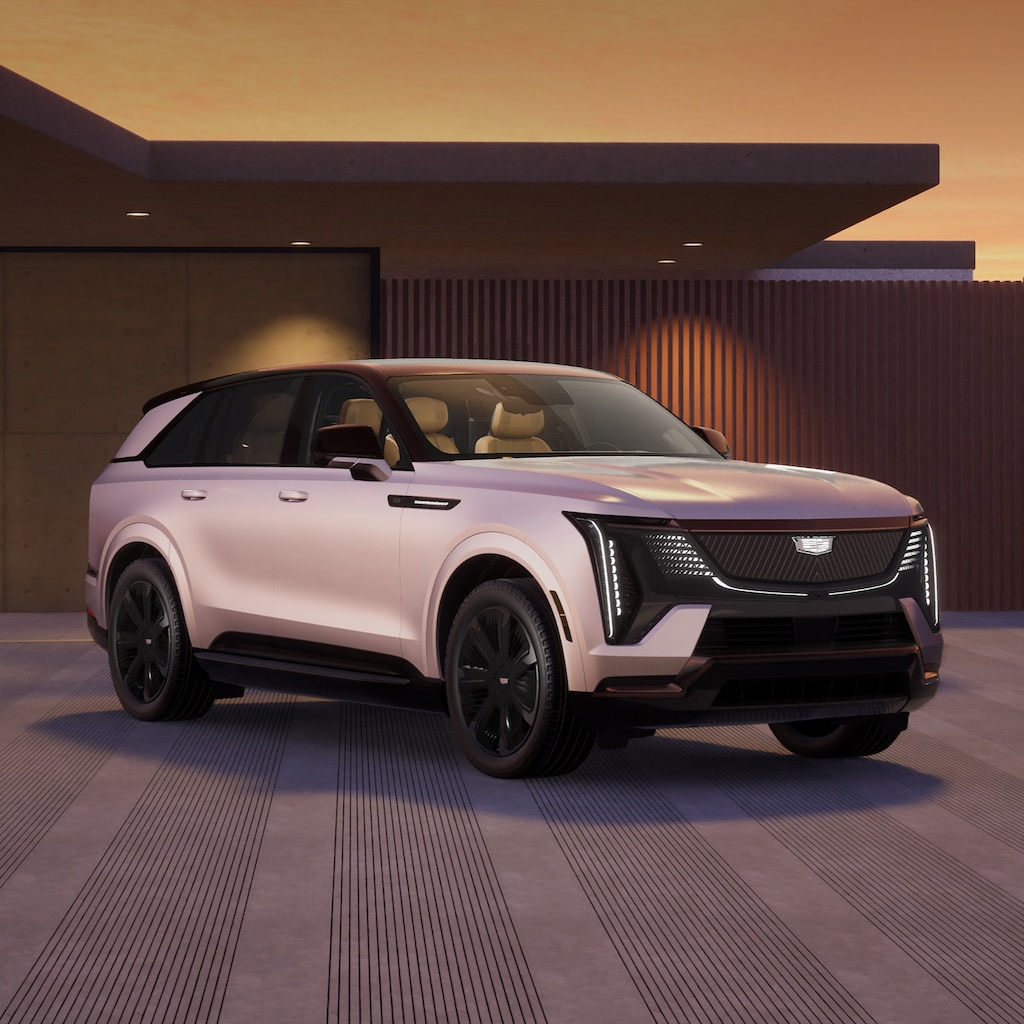 Cadillac Escalade 2023 en una sala de exposición en vivo