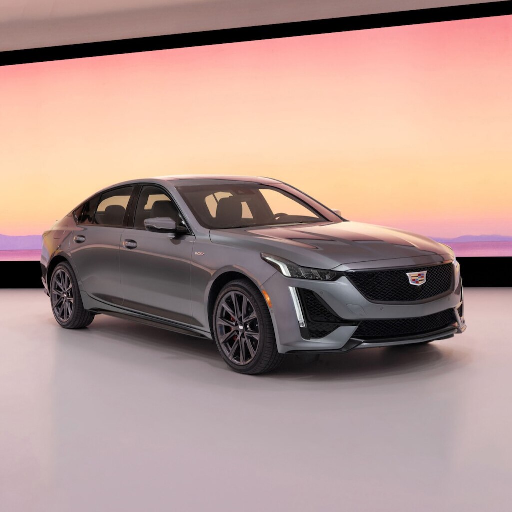Cadillac CT5 2024 Sedan de tamaño mediano Características