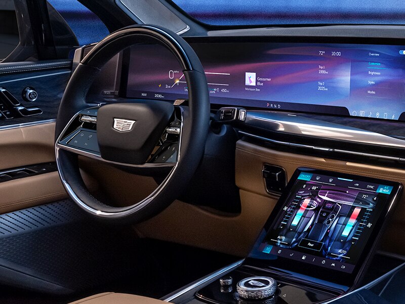Vista del volante y el tablero en el interior de Cadillac ESCALADE IQ 2025